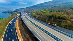 Highway 6 (oben), Highway 1 (unten)